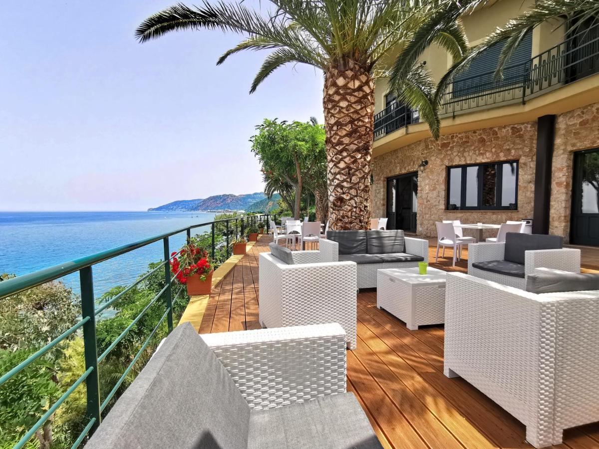 Villa Anita Apartments Capo dʼOrlando Εξωτερικό φωτογραφία